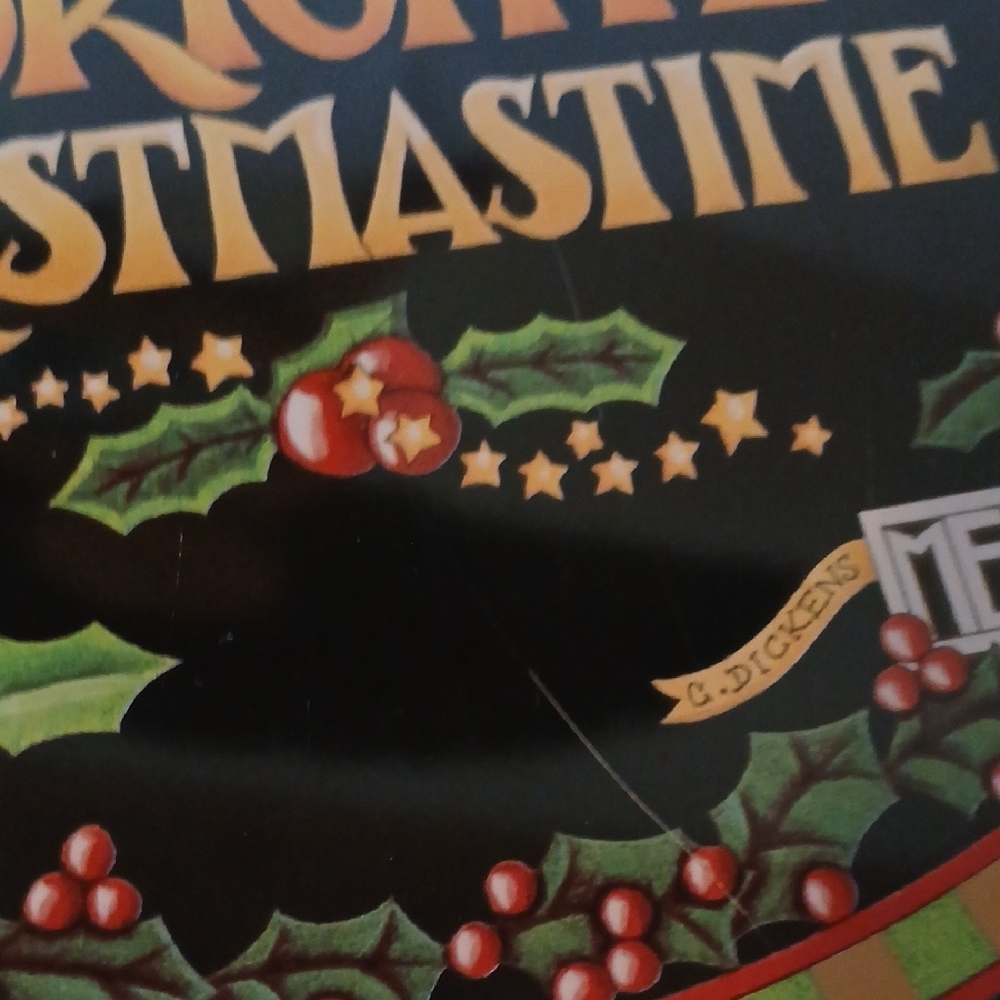 Mary Engelbreit Candle Burns Brightest at Christmastime Biscuit Tin *Read - Picture 9 of 10